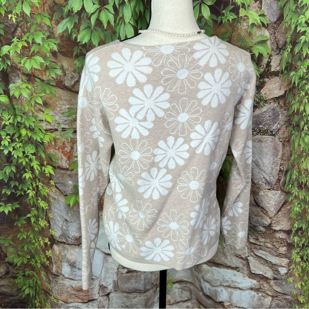 RACHEL ZOE Beige Daisy Print Floral Cozy Crewneck Sweater, S - Picture 6 of 10